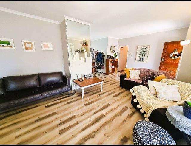 3 BEDROOM HOUSE SOLD IN MOSELEY PARK